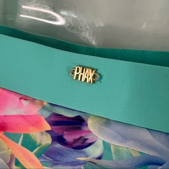 NEW PHAX Blue Floral Tank Top Swim Suit Top Size Medium - Picture 8 of 9